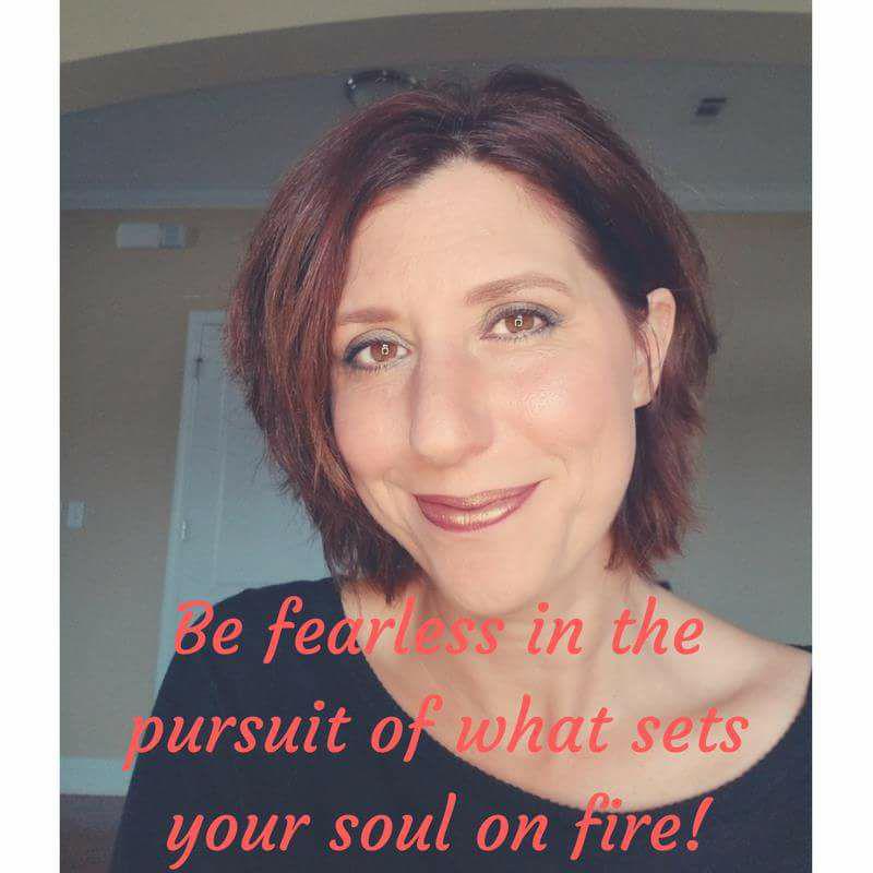 a picture of lisa marinkovic from her facebook smiling